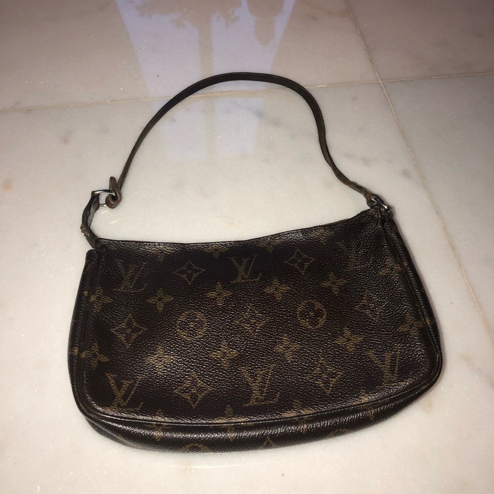 Louis Vuitton Monogram Purse